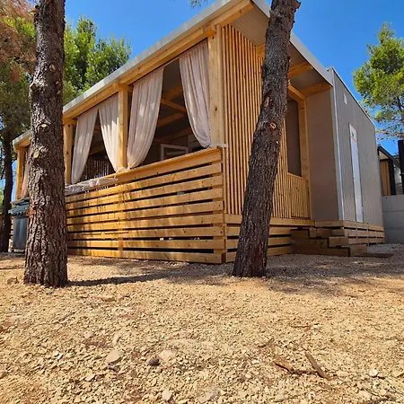Parque de Campismo Innova Travelvir Mobhome Donna *